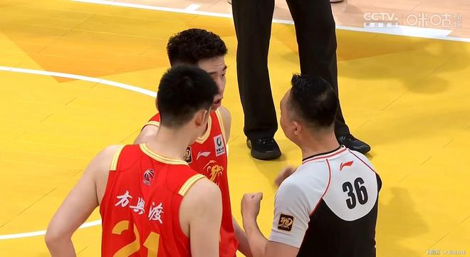 b体育 官网-包含孙铭徽21分广厦胜浙江林庭谦32分天津胜四川的词条