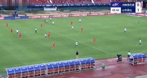 中超-泽卡梅开二度双方7中门框泰山3-1三镇结束两连败